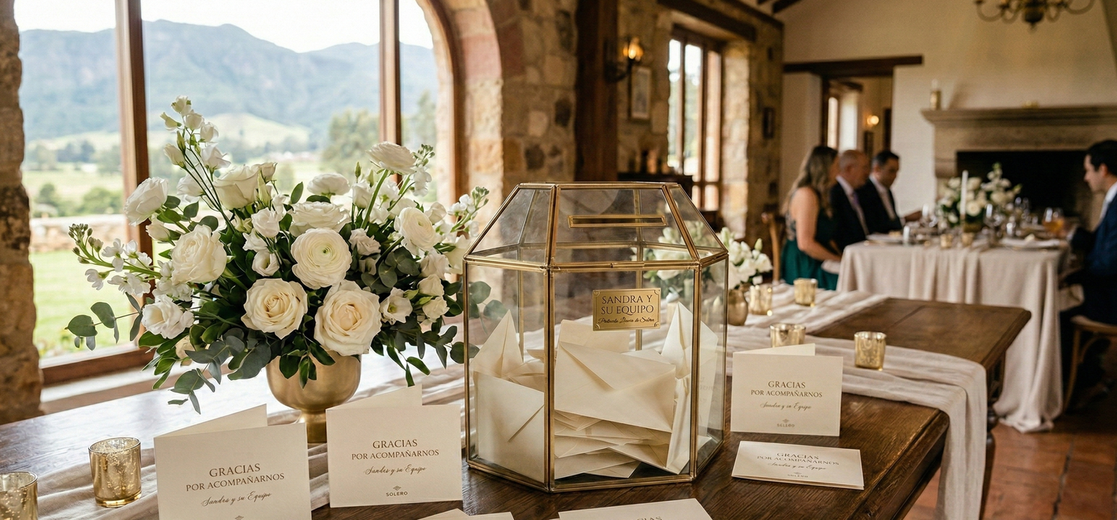 Guía de etiqueta para lluvia de sobres para boda en eventos de lujo en Bogotá.